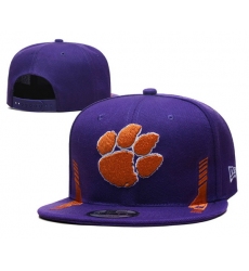 NCAA Snapback Cap 324