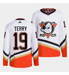 Men Anaheim Ducks 19 Troy Terry White 2022 23 Reverse Retro Stitched Jersey