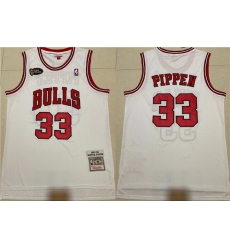Men Chicago Bulls 33 Scottie Pippen White 1997 98 Throwback Stitched Jersey